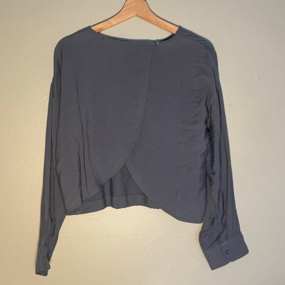 Women's Size S Madewell Relaxed Tulip-Back Top in Washed Indigo - Picture 4 of 7